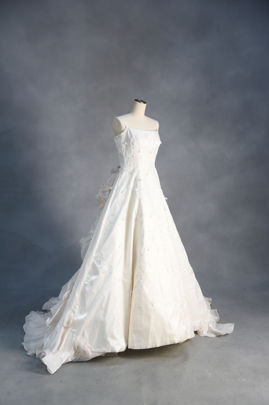 ウエディングドレス レトロドレス 花嫁 レース サテン 白 昭和風 前