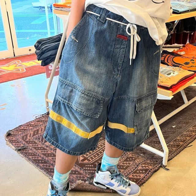 デニムハーフパンツ