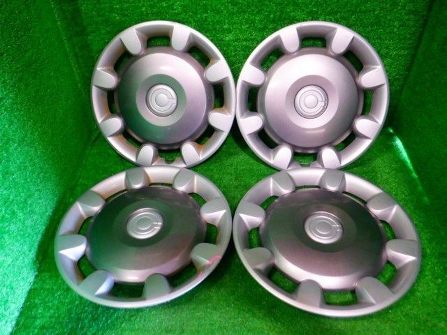 ムーヴキャンバス　LA850S ホイールキャップのみ4枚セット ムーヴキャンバス LA850S ホイールキャップのみ4枚セット - メルカリ