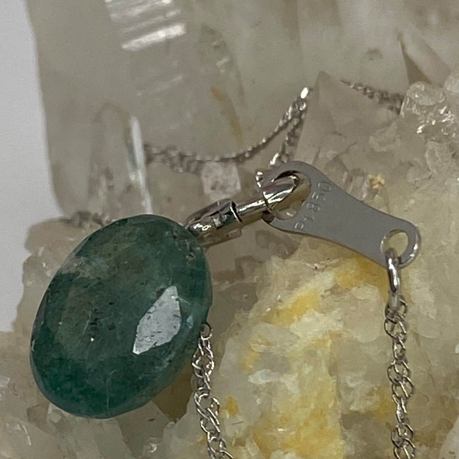 pt850 天然エメラルド 1.41ct ネックレス-