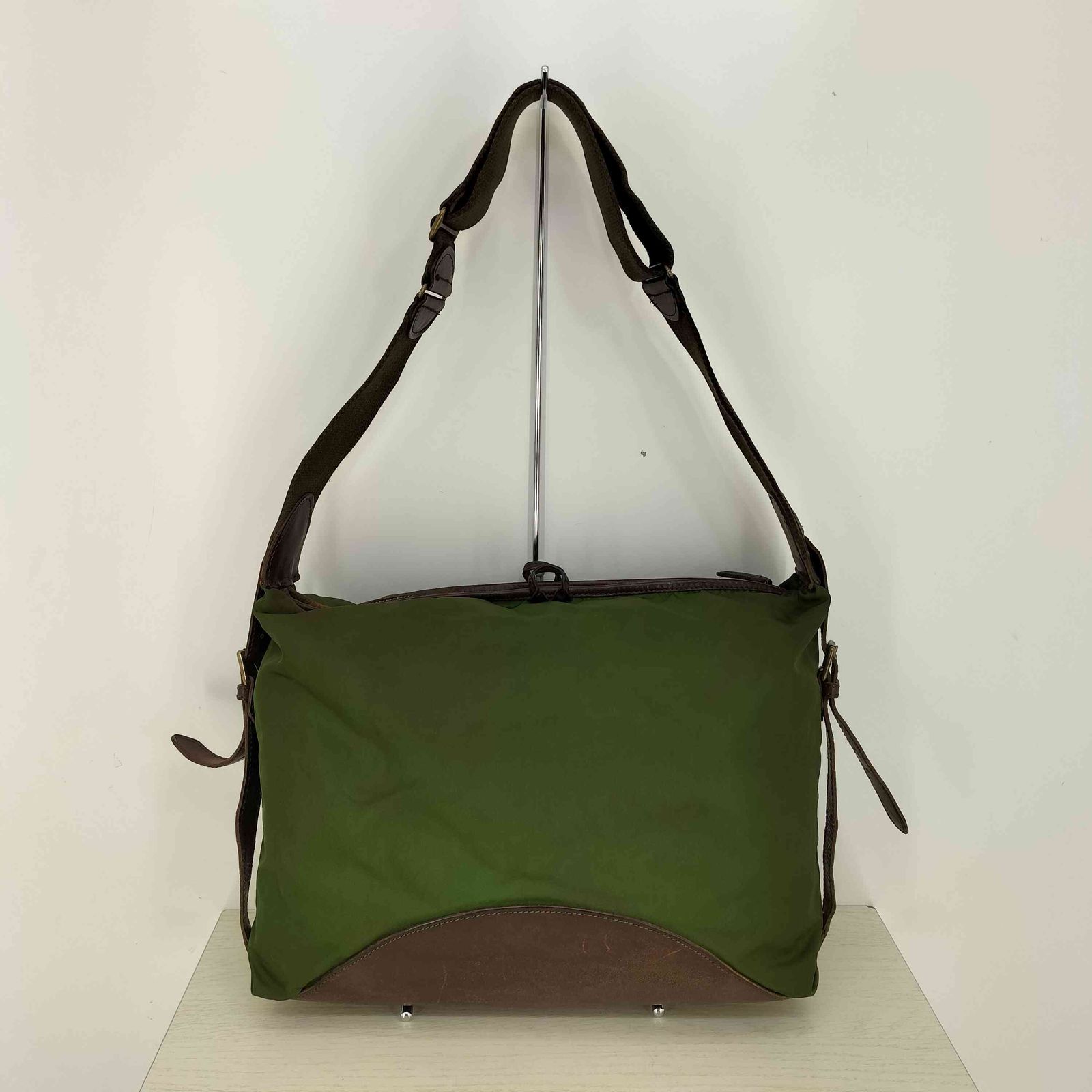 フェリージ　ショルダーバッグ　9848 (美品 メルカリ