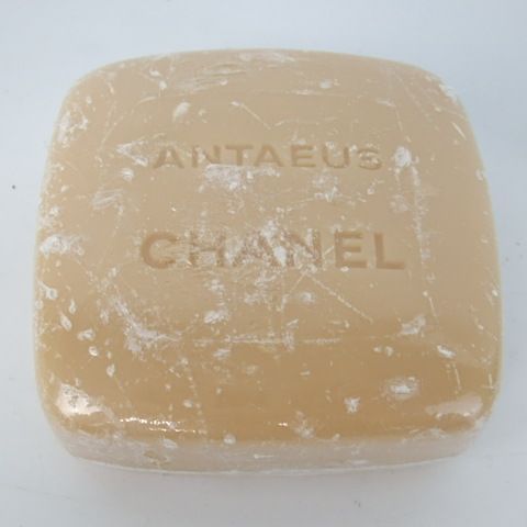 CHANEL】シャネル 石鹸 ロゴ入り 2点セット ユニセックス【中古】6
