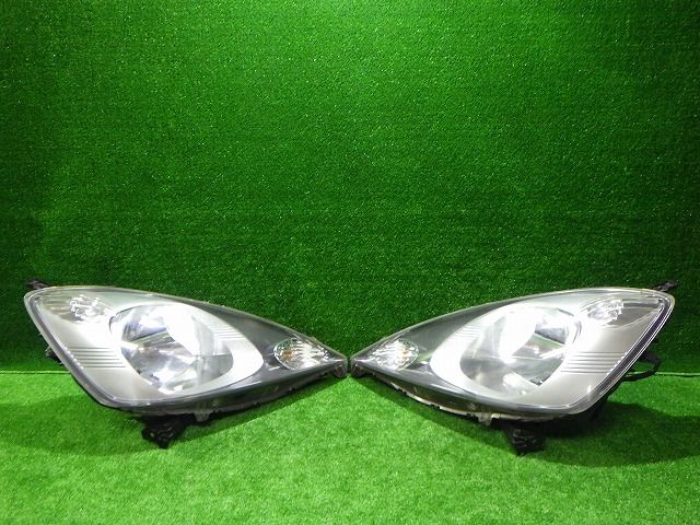 美品 割れ無 GK3 前期 フィット 純正 左 ヘッドライト ハロゲン 助手席側 STANLEY W0349 GK4 (A1030) ホンダ FIT⁄フィット GK3⁄GK5 前期 右ライト⁄右ヘッドライト LED 純正