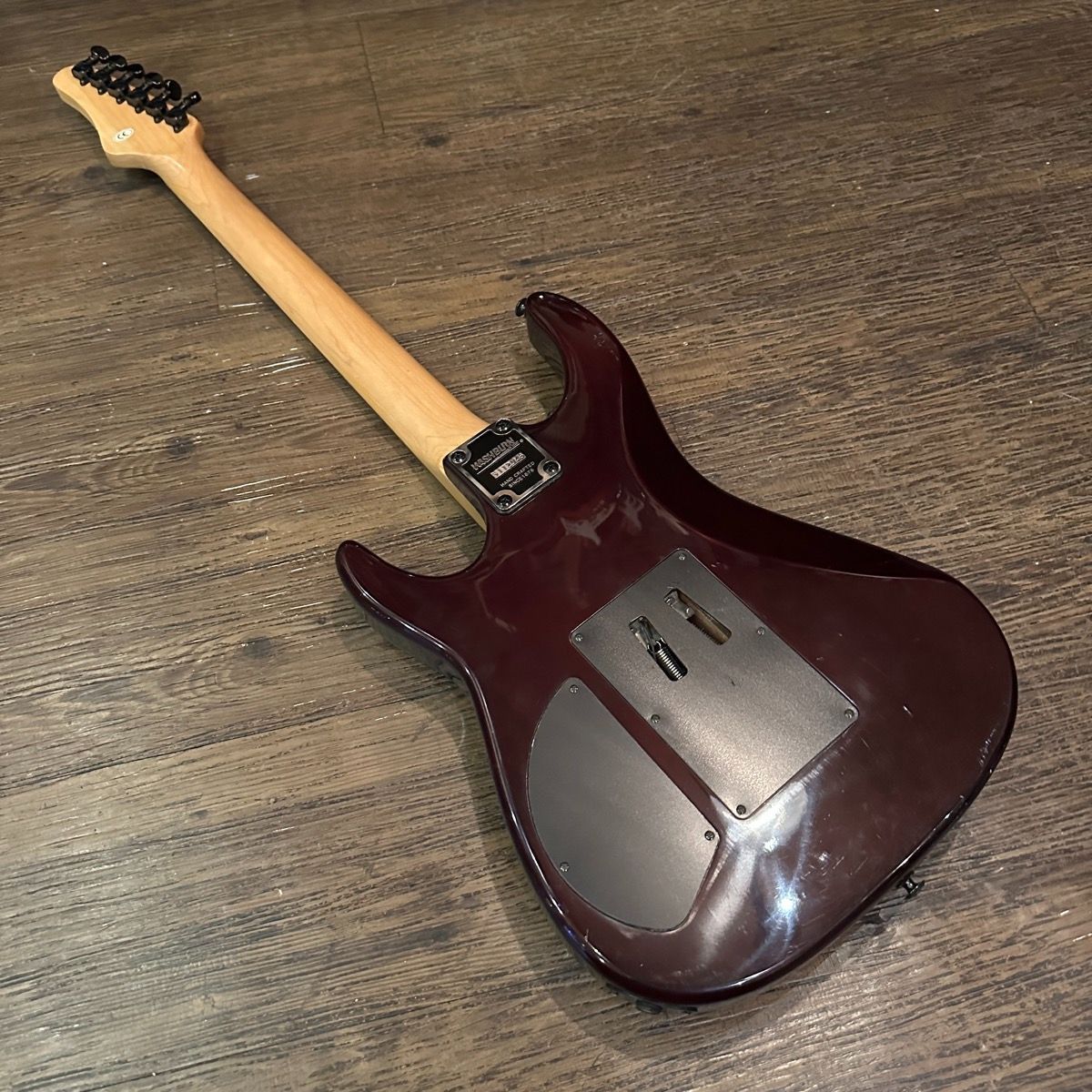 Washburn MG722 Stevie Salas Model(ワッシュバーン