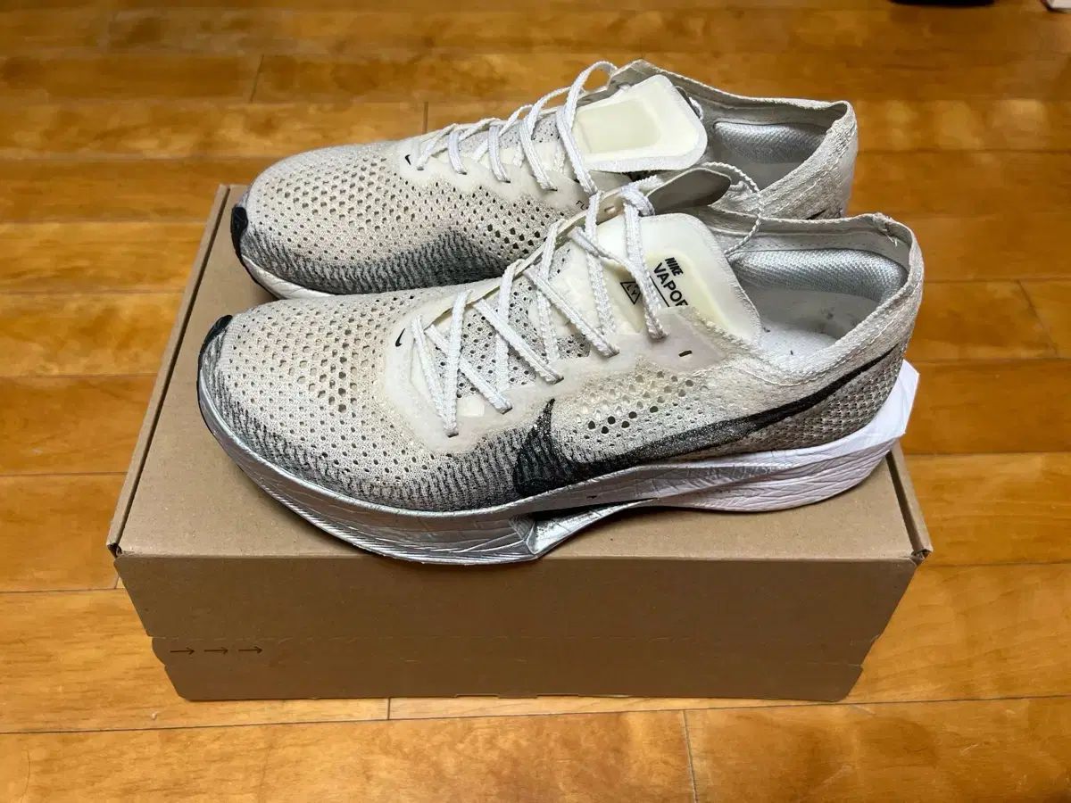 NIKE ナイキ ズーム X ヴェイパーフライ ネクスト 3 280 サイズ