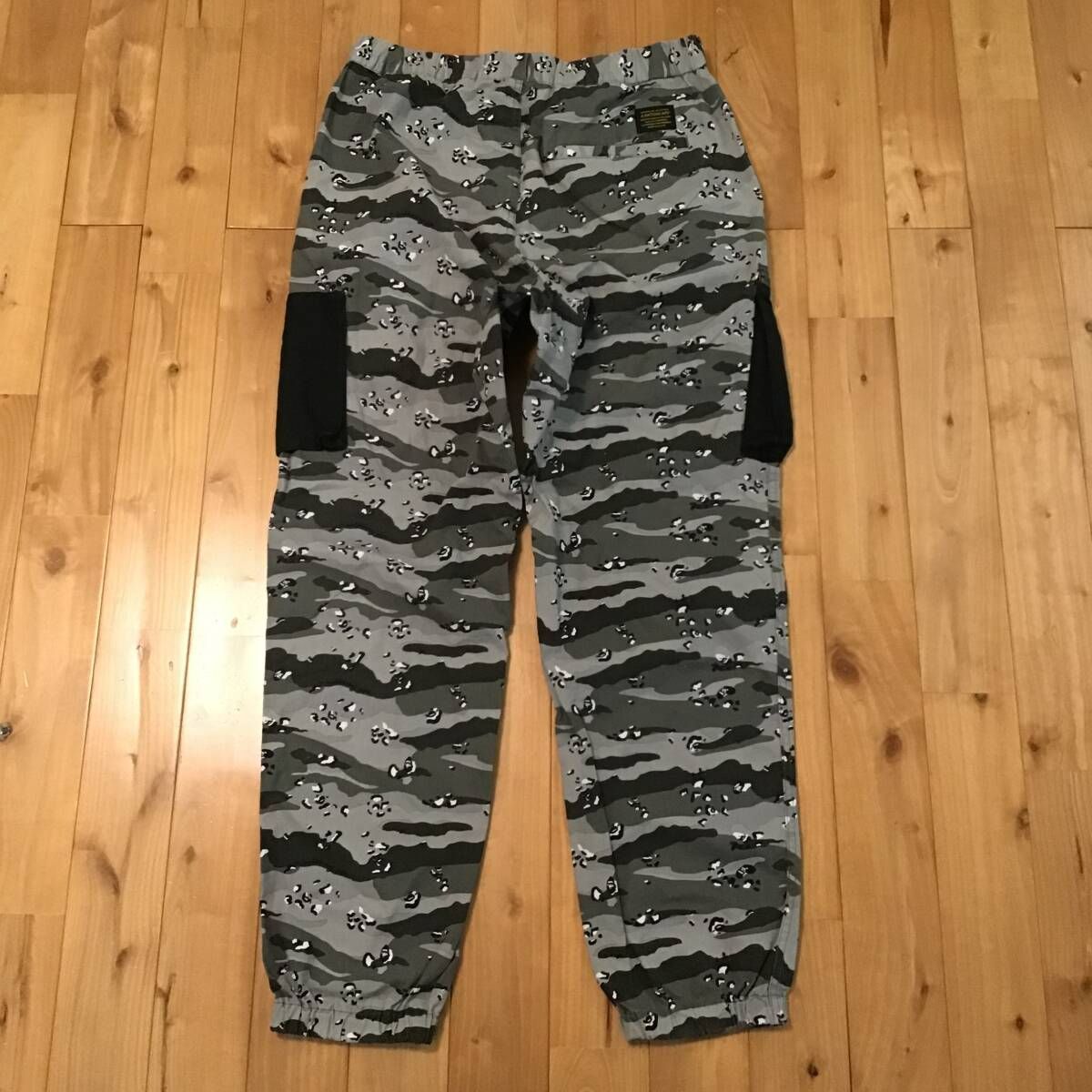 BAPE 迷彩カーゴパンツ A・BATHING APE 迷彩カーゴパンツ 6ポケット