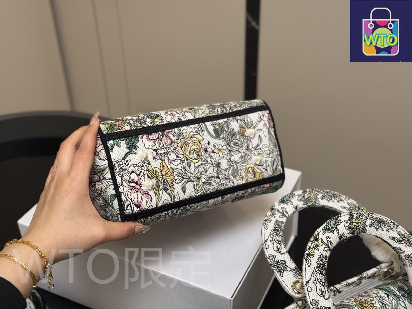 きれい 今日 Dior Embroidered Lady Dior Bag ディオール 刺繍 レディー ディオール バッグ