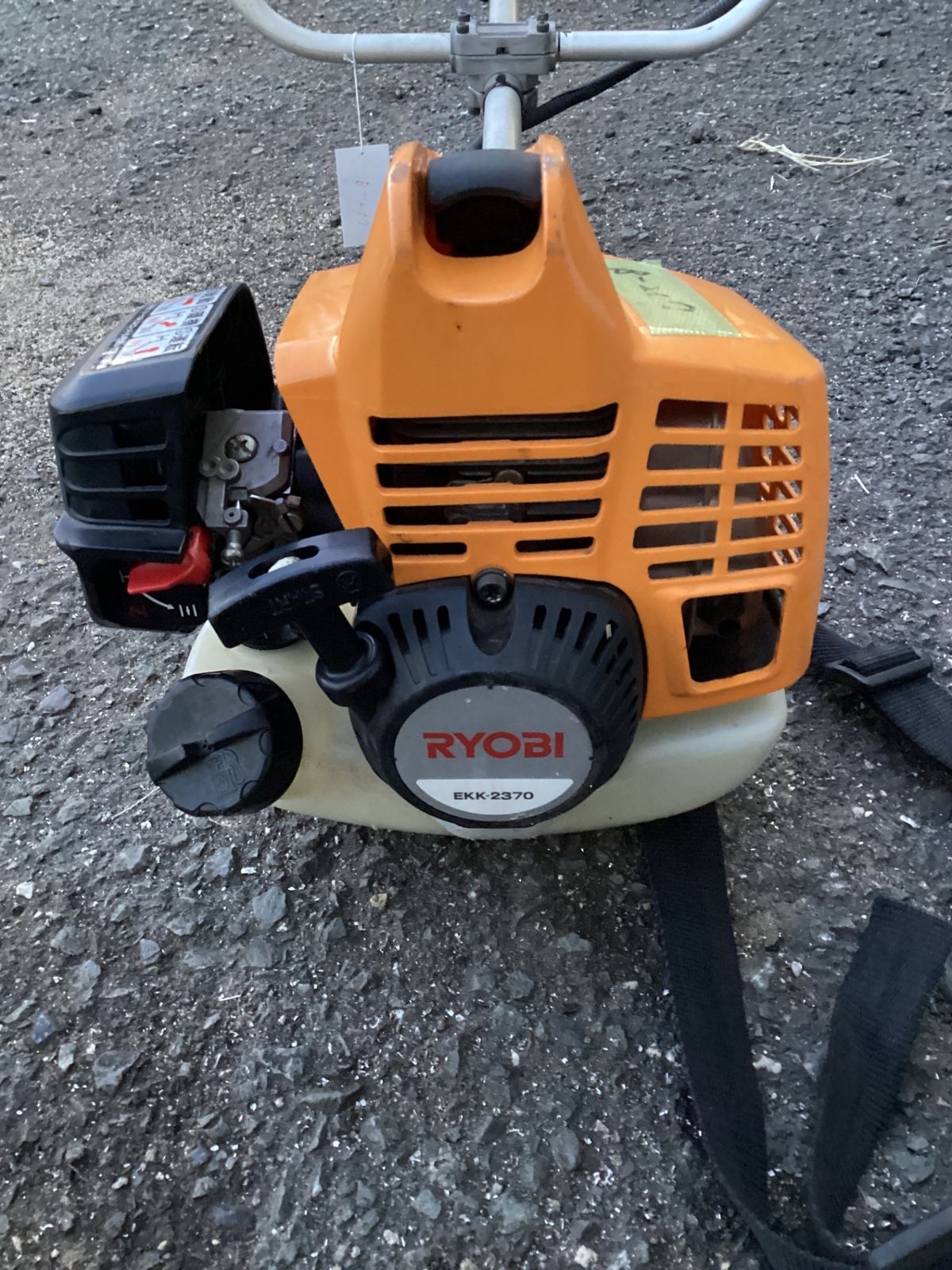 店頭引取り限定】リョービ(RYOBI) エンジン刈払機 草刈機 EKK