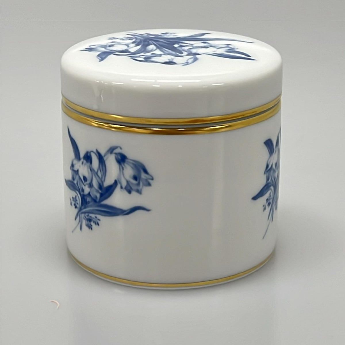 人気品を激安で販売中! Meissen マイセン 小物 - 白×ネイビー×ゴールド 小物入れ