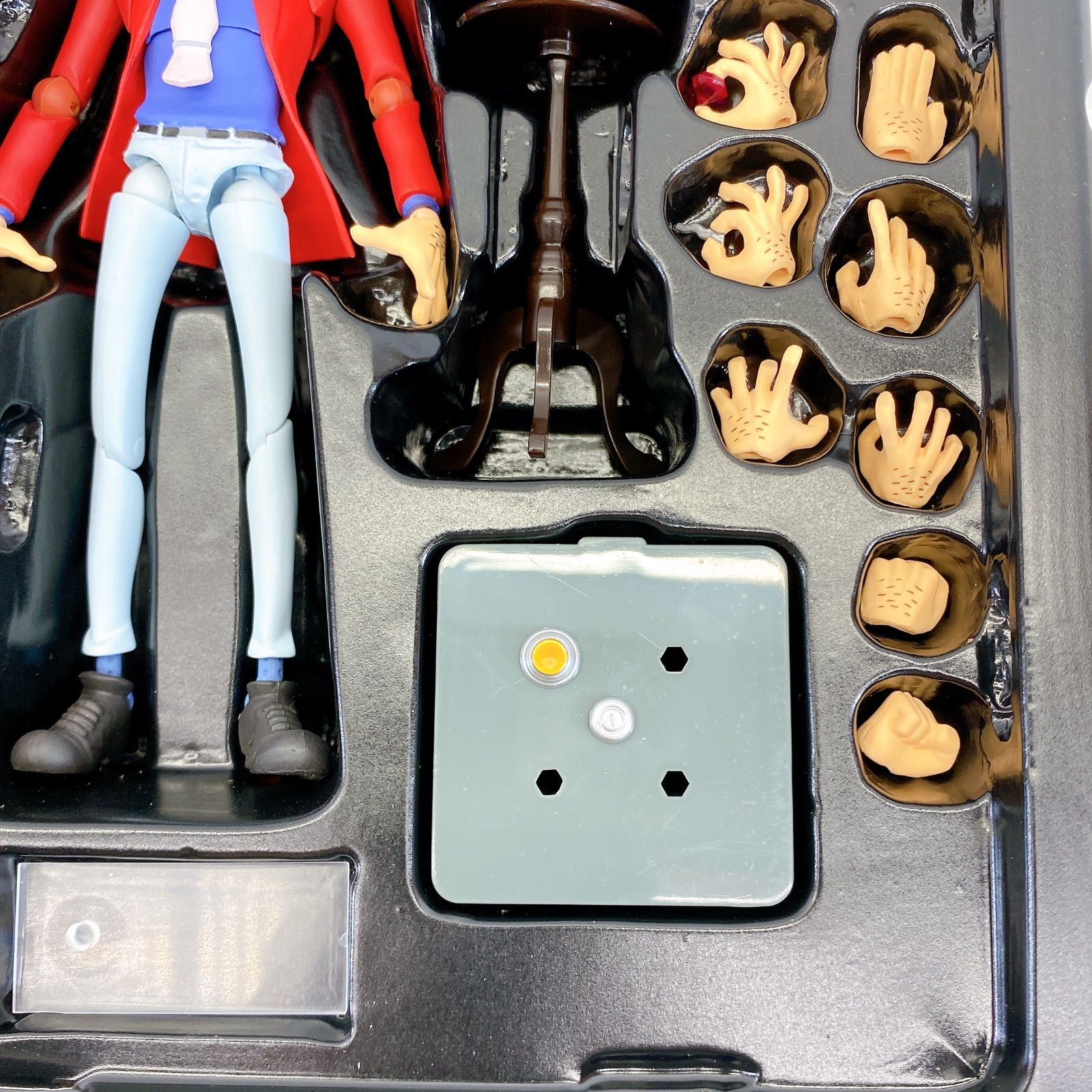 □海洋堂 リボルテックヤマグチ 079 ルパン三世 (赤ジャケット版