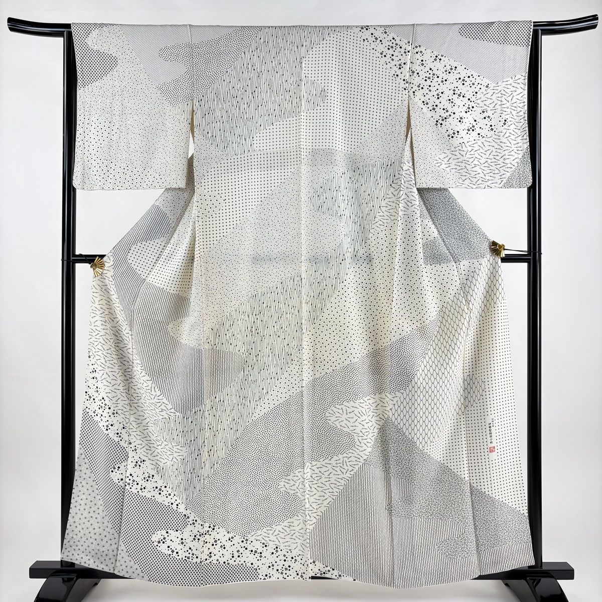 訪問着 身丈159cm 裄丈64cm M 袷 落款 松葉 よろけ縞 クリーム 正絹 秀品