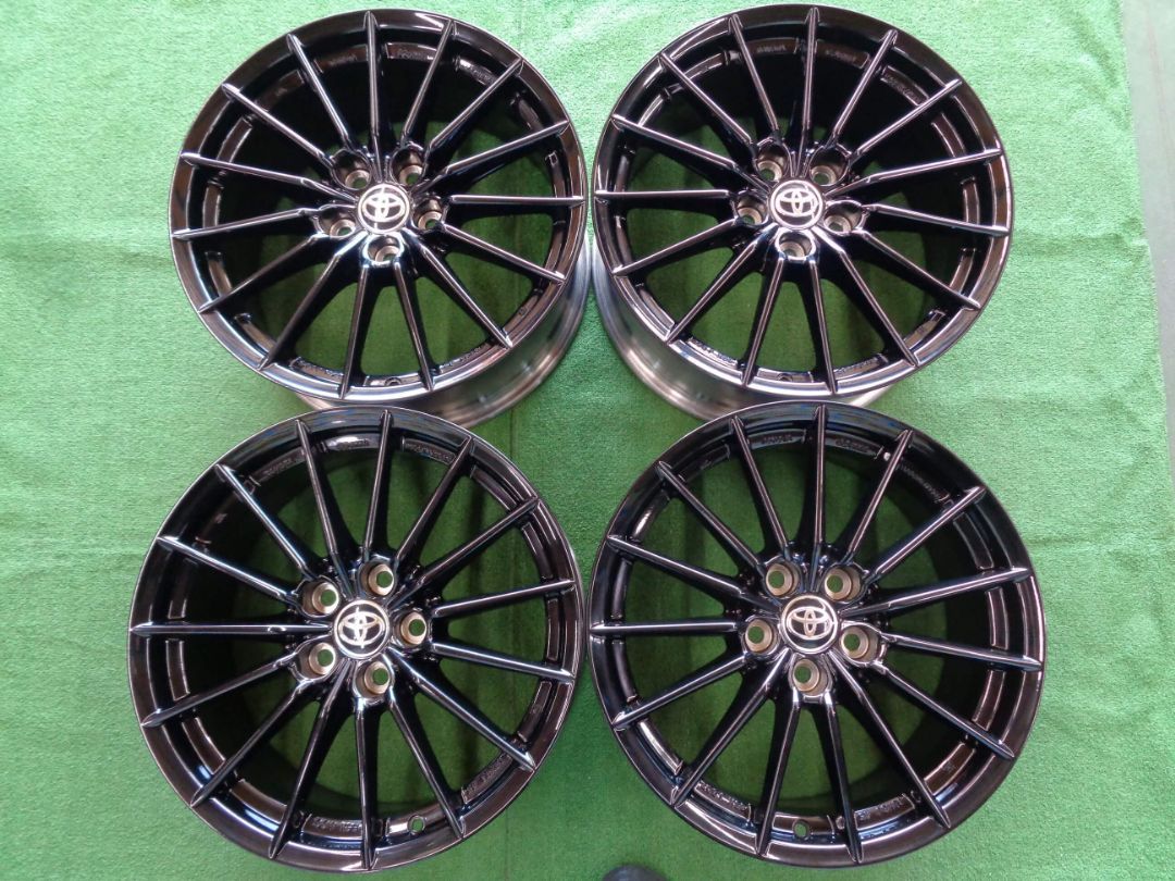 user_9cf85cf6 ヤリス純正ホイール 3〜4本目 user_9cf85cf6 ヤリス純正
