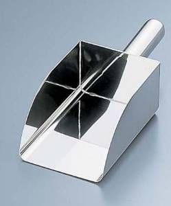 【新品・3営業日で発送】日本メタルワークス １８－８角スコップ特々大【BSK02005】