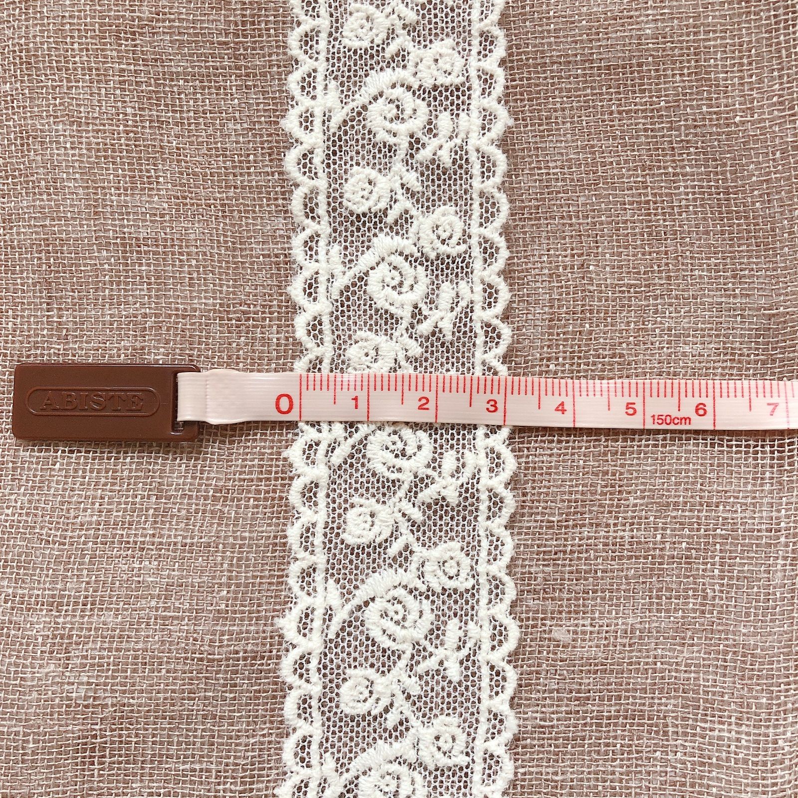 チュールレース一覧 R-13 チュールレース一覧 R-13 レース生地の通販/オカダヤ(okadaya) 布