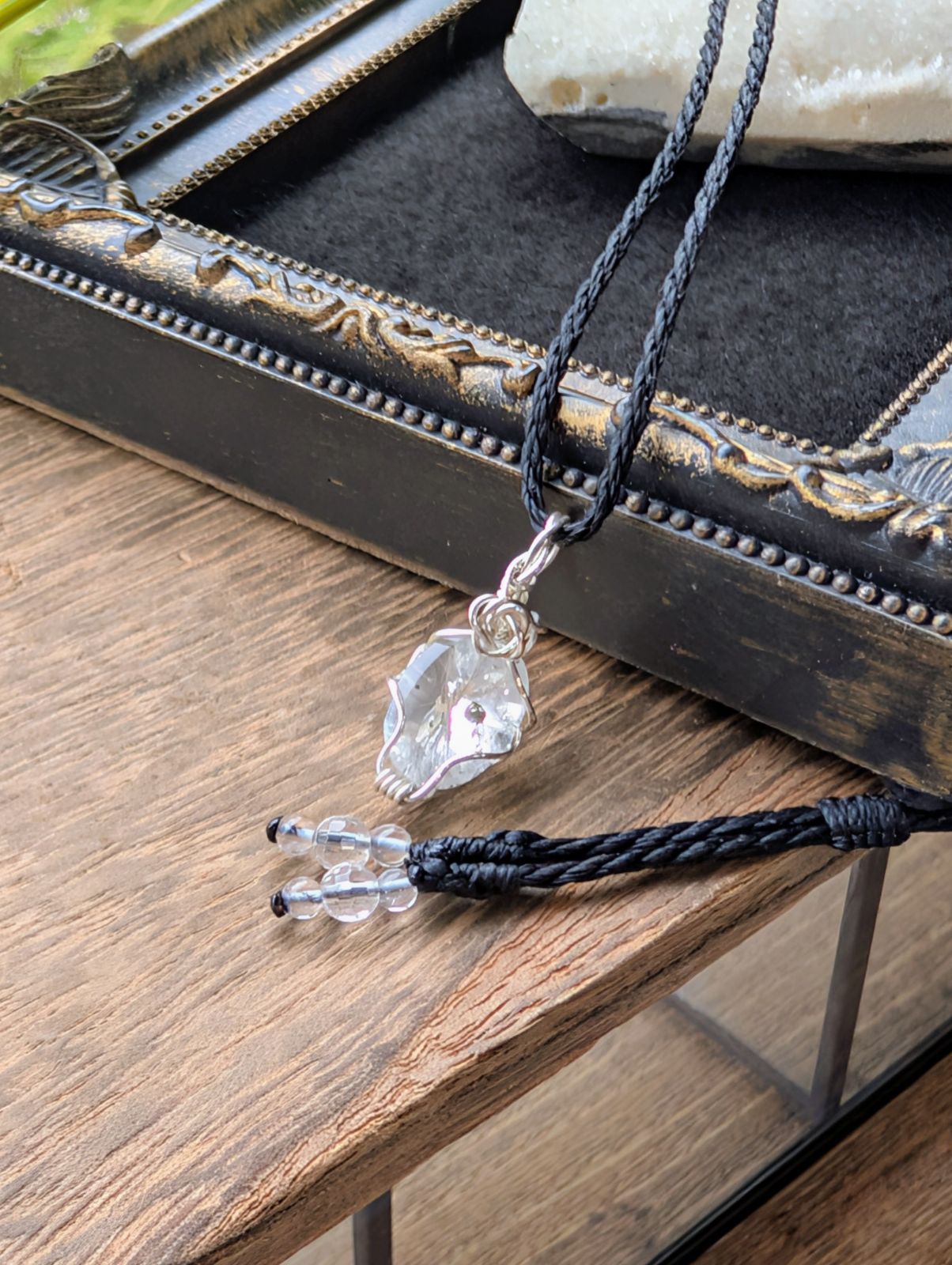 High Quality Stone ファセットカット パイライトinクォーツ ワイヤーネックレス 447