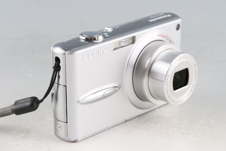 Panasonic Lumix DMC-FX30 Digital Camera #58696J 【公式通販】