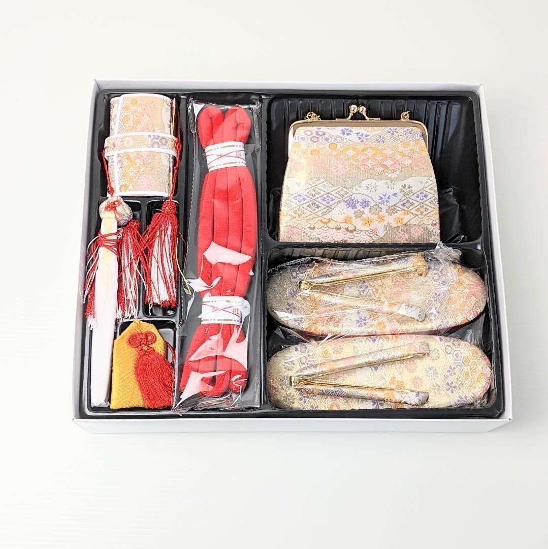 七五三 7歳 四つ身用 草履バッグ 筥迫セット 6色 白 金 ピンク 黒 赤 緑 SKLAD-KIRPICHA_RU