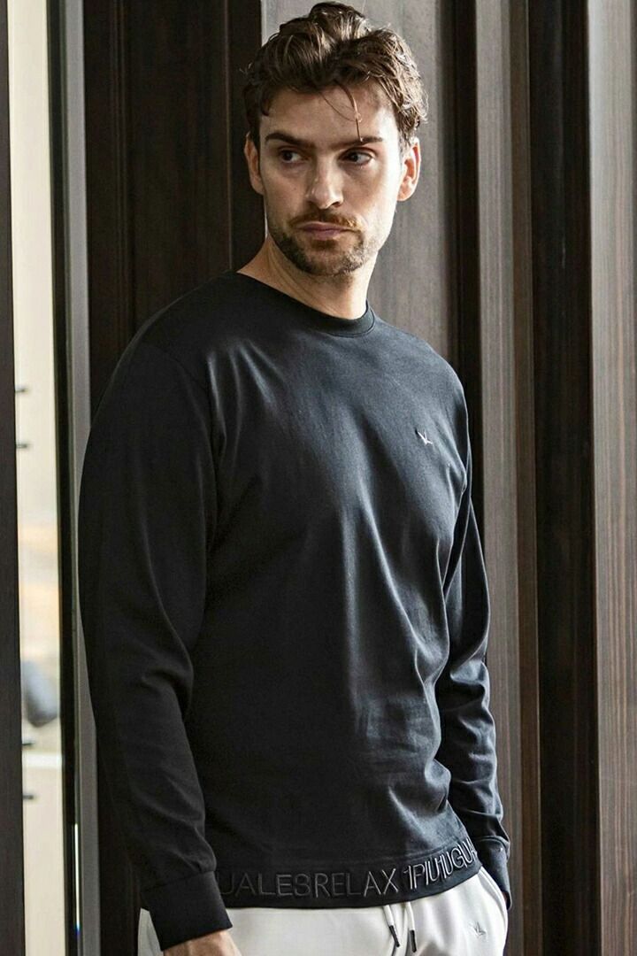 1PIU1UGUALE3 ウノピュウノウグァーレトレ ロンT 楽天市場】ウノピュウ