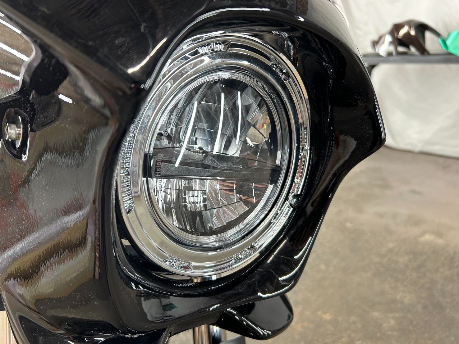 Z650RS 専用 ビキニカウル エボニーブラック 純正色 ショート
