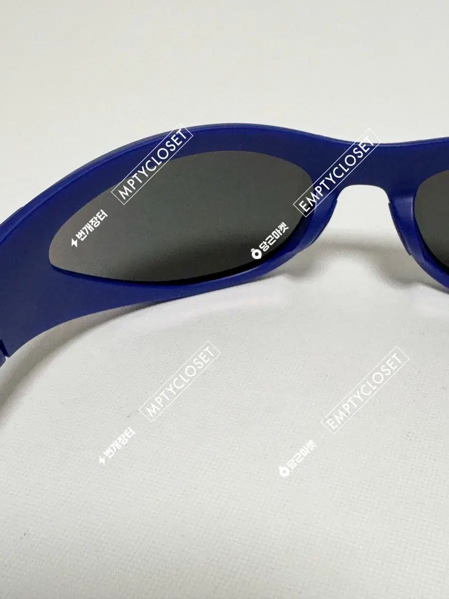 【価格交渉可】ジェントルモンスター Mugler Spiral 02 サングラス ジェントル・モンスター x MUGLER マグラー SPIRAL 02