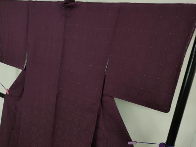 平和屋着物□極上 水蝋染技法 画家 津田瑞穂 お召 花繋ぎ地紋 紫紺色地