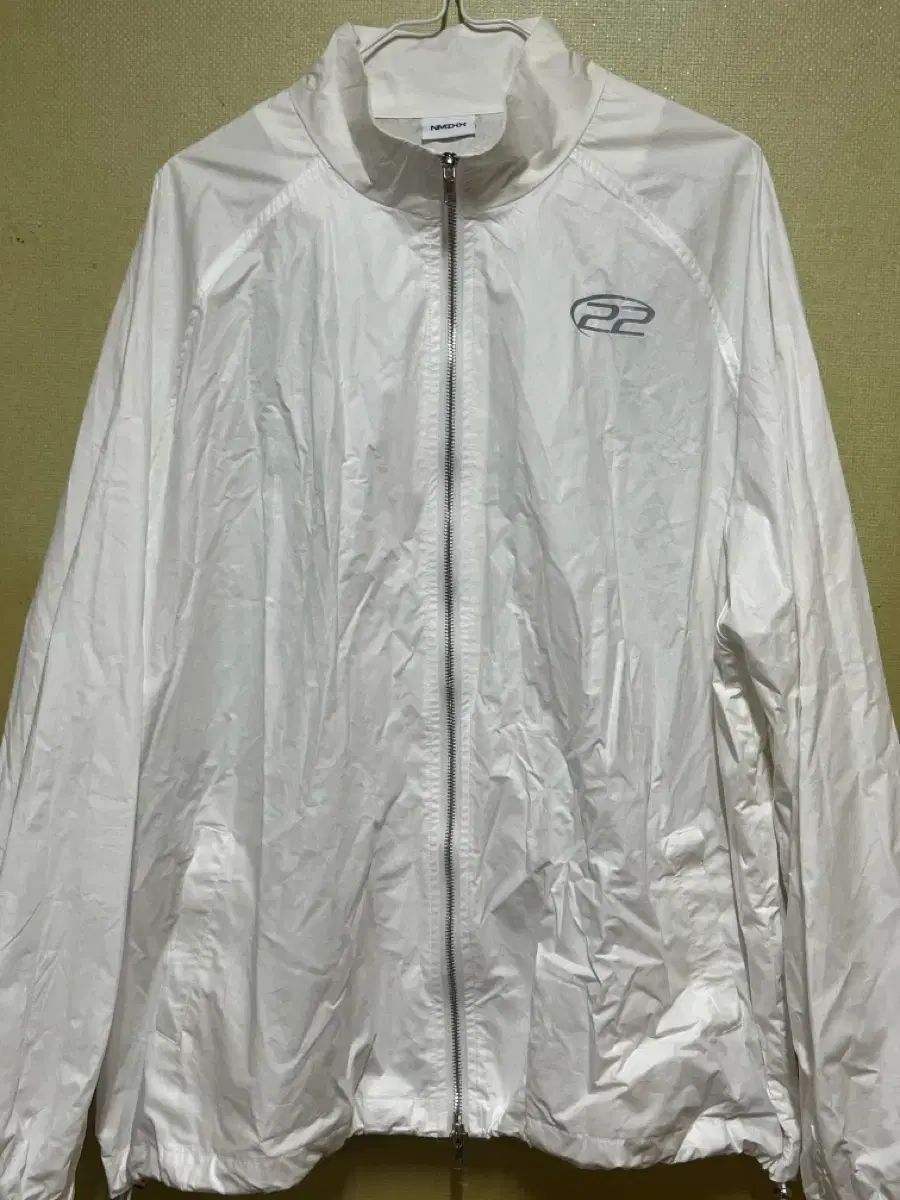 NMIXX エンミックス エンミ 防風ジャンパー