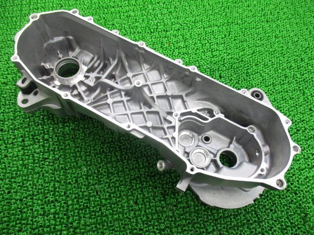 ギア クランクケース 4KN-15110-10 在庫有 即納 ヤマハ 純正 新品 バイク 部品 YAMAHA GEAR 車検 Genuine ギアC  - メルカリ