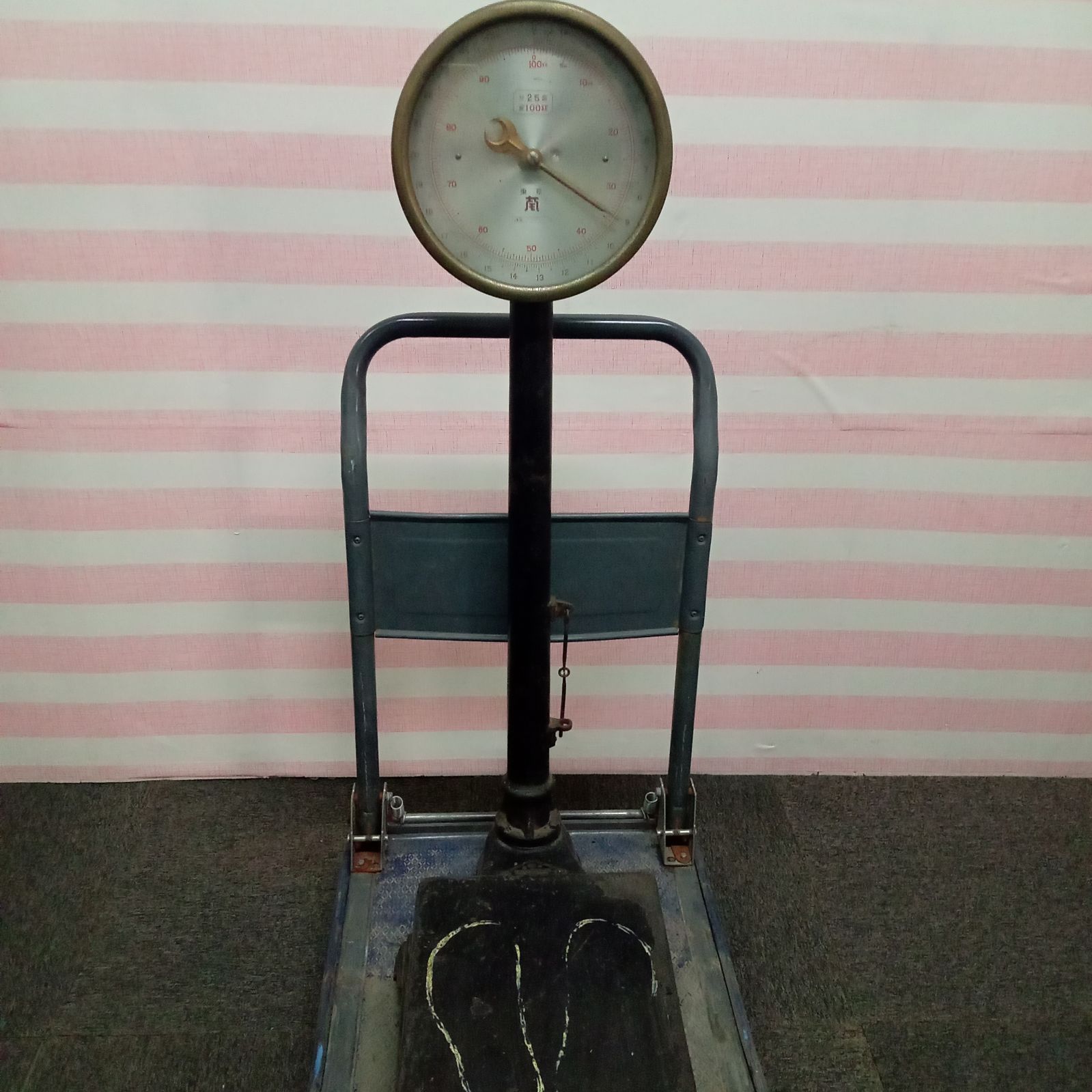 ヤマト レトロな体重計【赤】（0731223100） | 東京レトロa.m.a.store