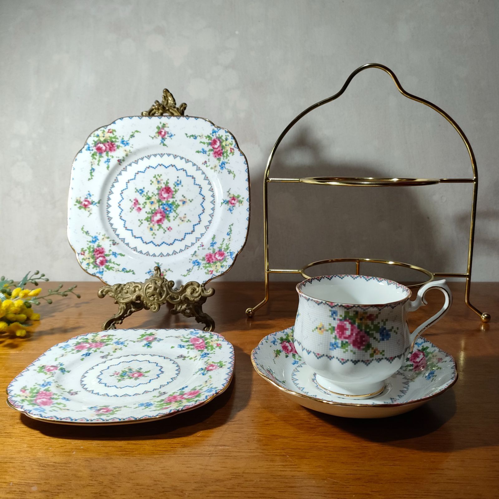 ロイヤルアルバート プチポワン トリオ2セット