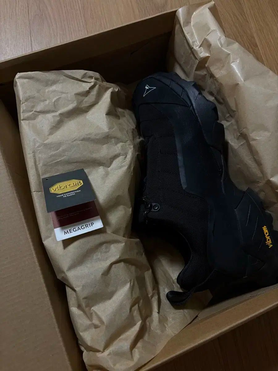 ROA ハイキング カタリーナ ブラック 275