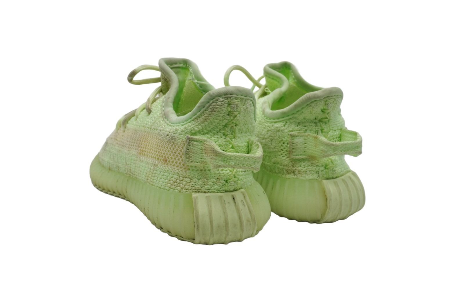 YEEZY BOOST 350 V2 GLOW IN THE DARK イージーブーストグロウ