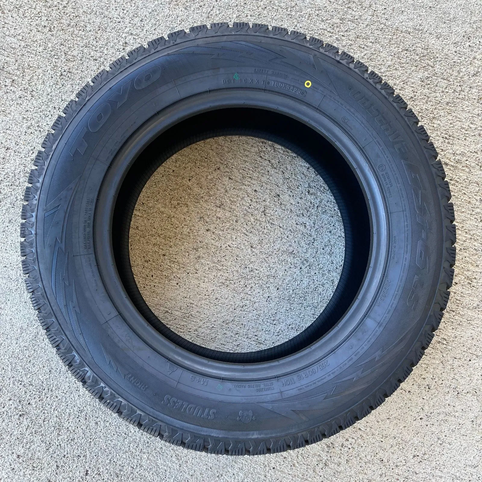 新品 トーヨー オブザーブ スタッドレスタイヤ 4本セット 265/60R18 