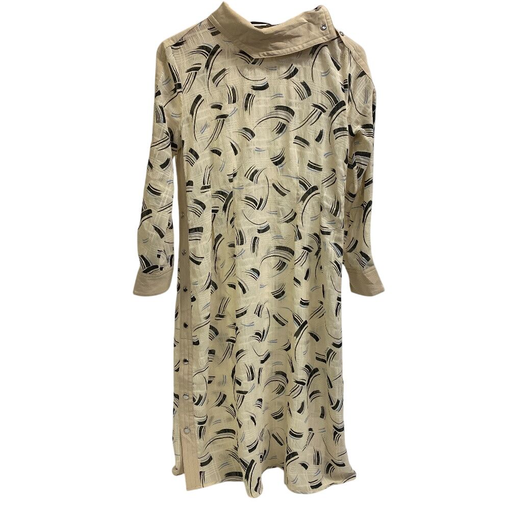 ５％OFF フォロワークーポン COACH コーチ 総柄 肩ボタン ロングワンピース 抽象模様 ミモレ丈 長袖 ワンピース ベージュ レディース おすすめ 人気