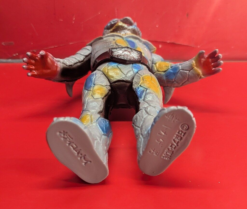 メディコム 東映レトロ 毒トカゲ 新品 メディコム 東映レトロ 毒トカゲ 新品