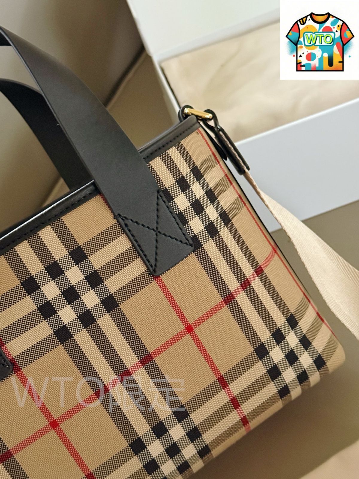 新品　未使用　タグ付き　バーバリー　140 今日WTO】Burberry バーバリー キッズトートバッグシリーズ