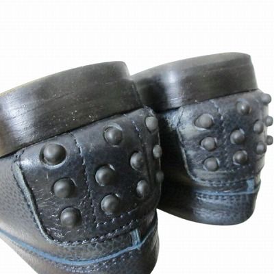 ドライビングシューズ