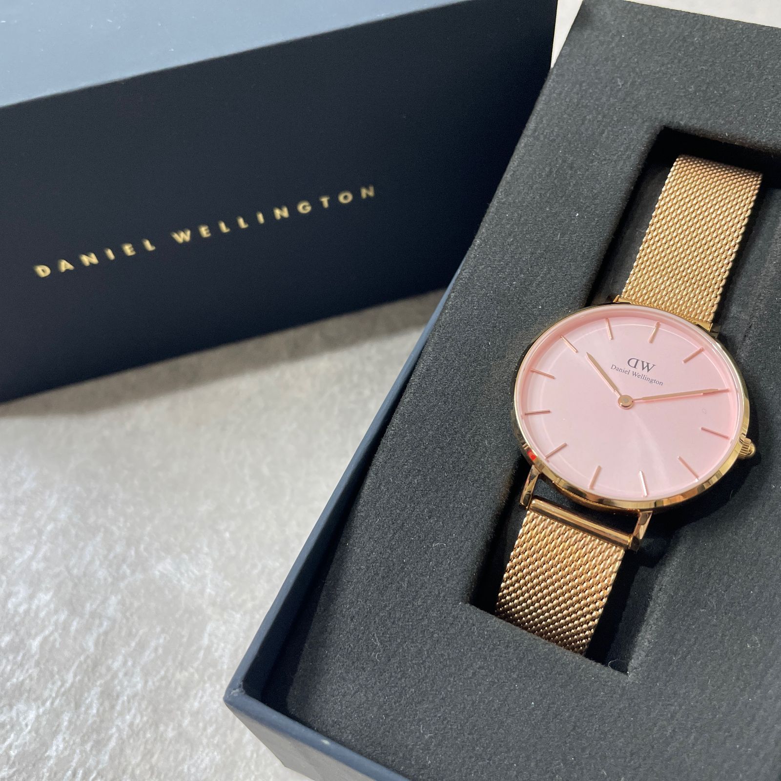 定価2.9万 DANIEL WELLINGTON Petite Melrose 腕時計 ダニエル 定価2.9万 DANIEL WELLINGTON Petite Melrose 腕時計 ダニエル