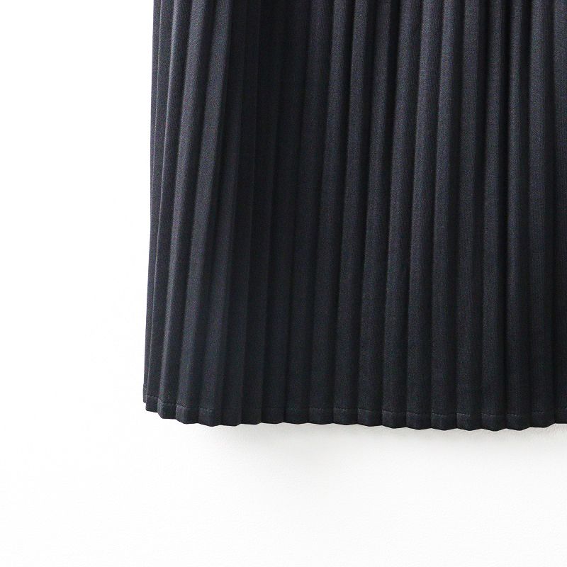 ZUCCa（ズッカ）の「ライトPEスムース/プリーツスカート