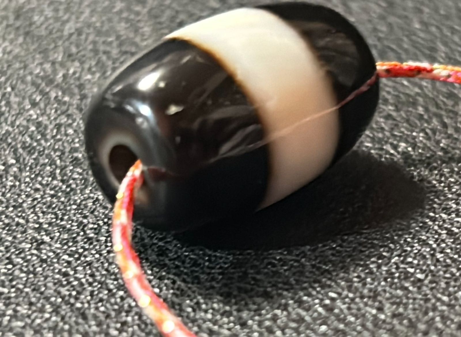 一線天珠 薬師天珠 ／チベット 天珠 dZi ジービーズ 西蔵 チベット