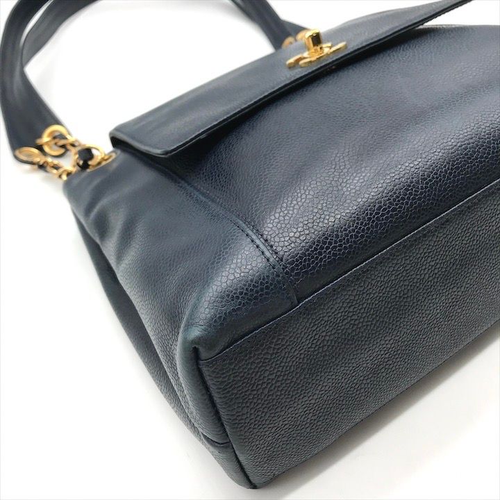美品 CHANEL シャネル ココマーク キャビアスキン レザー ターンロック チェーン ショルダー バッグ かばん 鞄 ネイビー 紺 k5327 CHANEL - 美品 CHANEL シャネル ココマーク キャビアスキン レザー