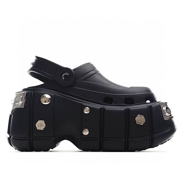 新品未使用 Balenciaga バレンシアガサンダルミュールクロックス 新品未使用 Balenciaga バレンシアガサンダルミュールクロックス