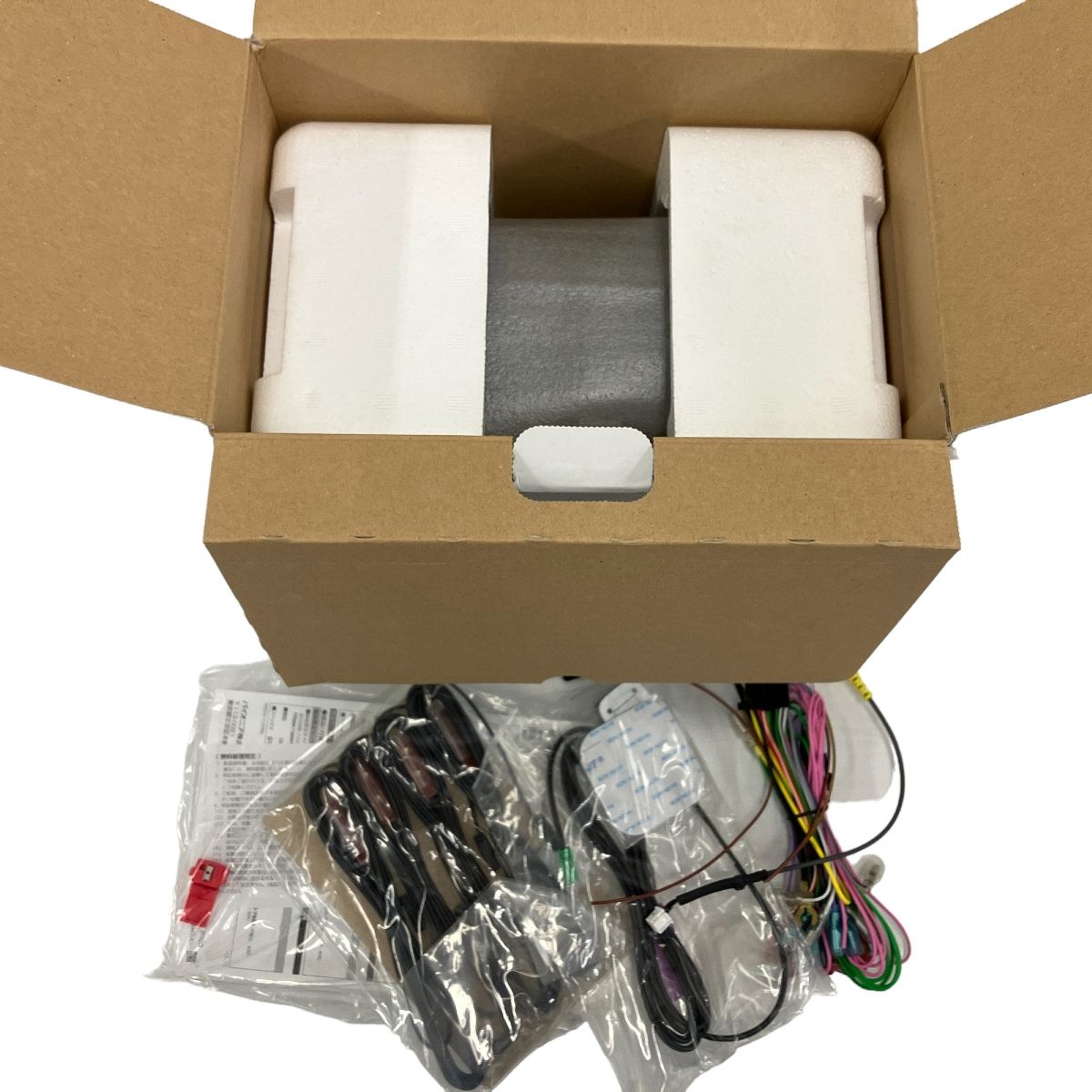 【10559】開封済 / 新品未使用 carrozzeria 8V型 楽ナビ AVIC-RL812-D Pioneer カロッツェリア カーナビ 同梱不可 まとめて取引不可