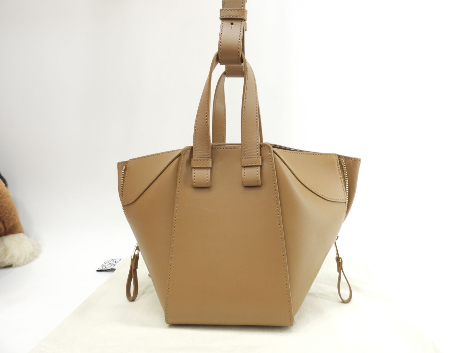 [新品]ロエベ x Suna Fujita Hammock コンパクト トート 口コミ・レビュー｜【国内発】LOEWE x Suna Fujita Hammock