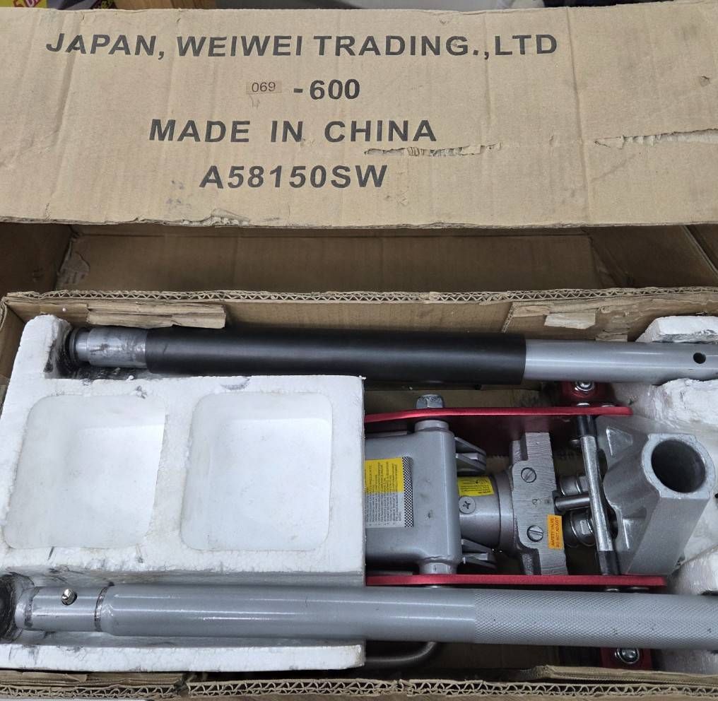 S96401 アストロ1.5TON ガレージジャッキ T815016L DIY 工具 車用品