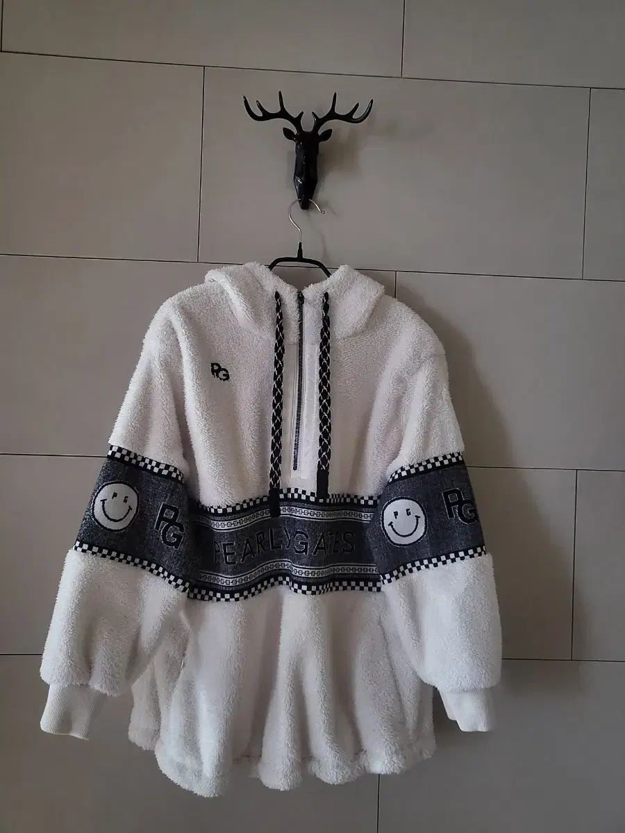 パーリーゲイツ スマイル ボア 防風ジップアップ