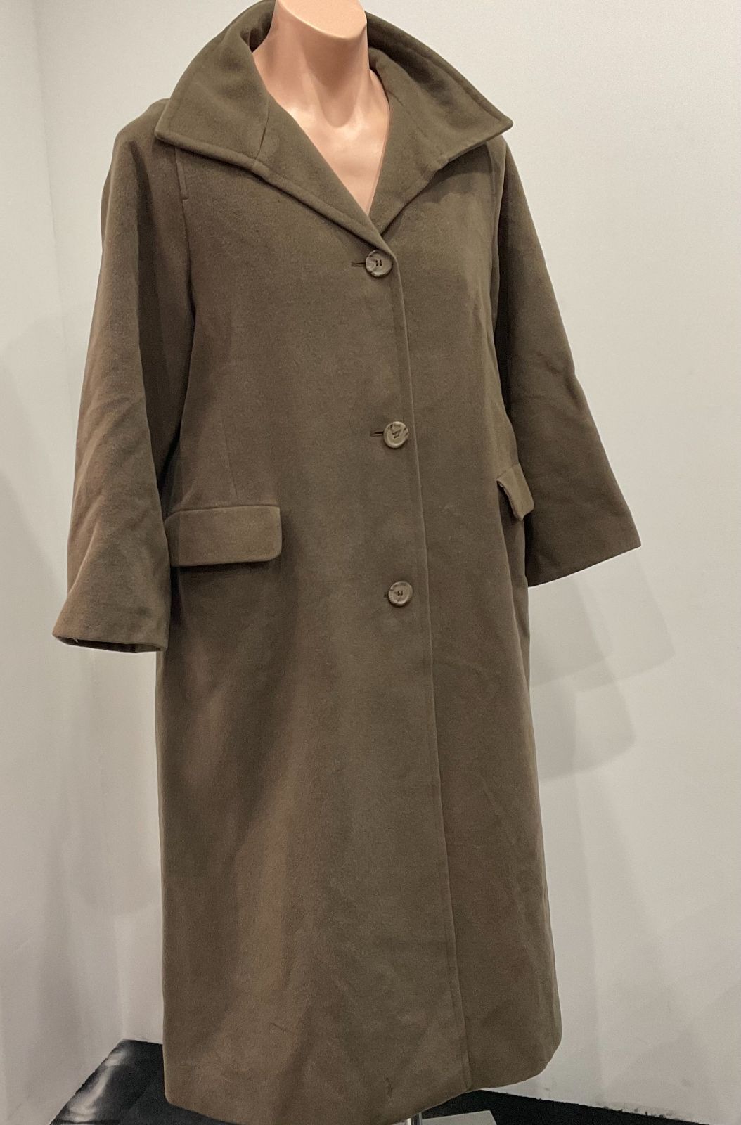 MaxMara マックスマーラ コート ミドル 高級銀タグ 大きいサイズ Mara MaxMara マックスマーラ コート ミドル 高級銀タグ 大きい