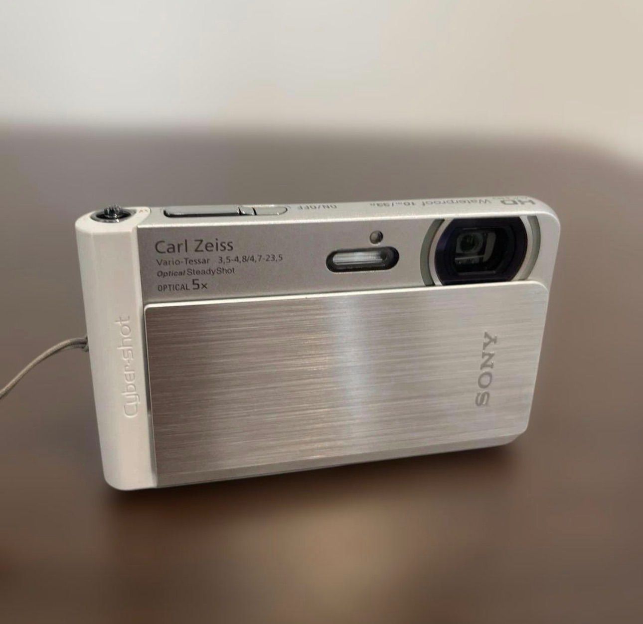 ソニー SONY Cyber-shot DSC-T30 シルバーデジタルカメラ