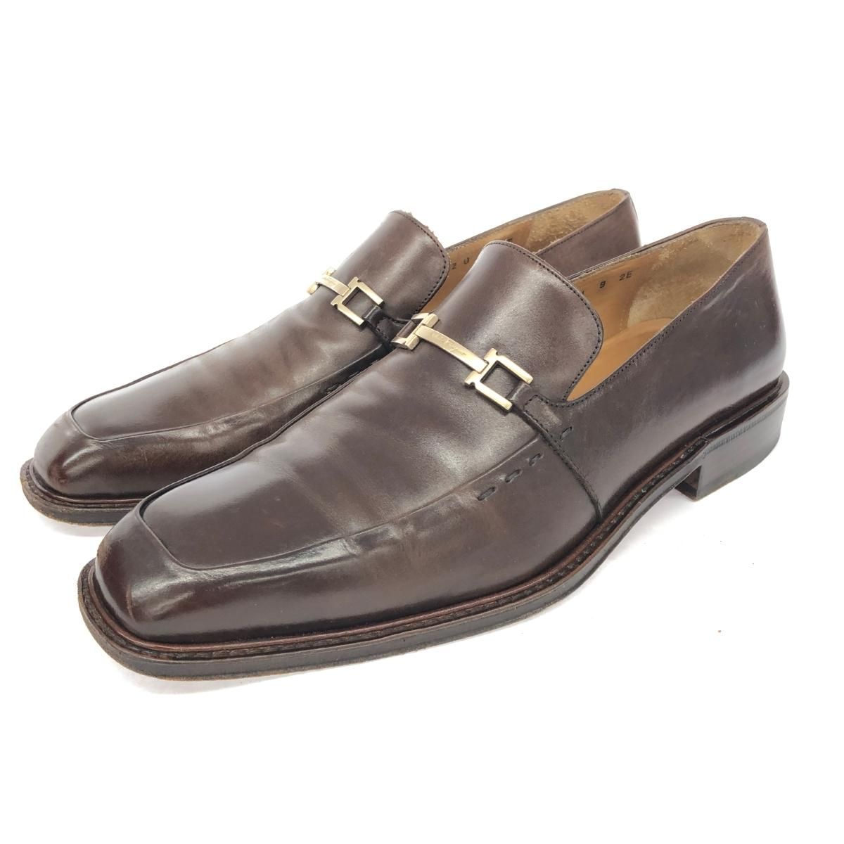 Salvatore Ferragamo サルヴァトーレフェラガモ ガンチーニ