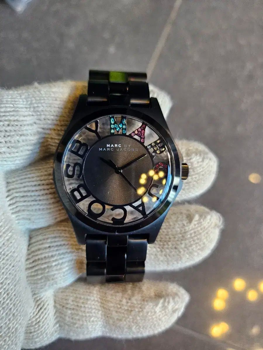 MARC BY JACOBS クロノグラフ腕時計 ブラック 【公式通販】
