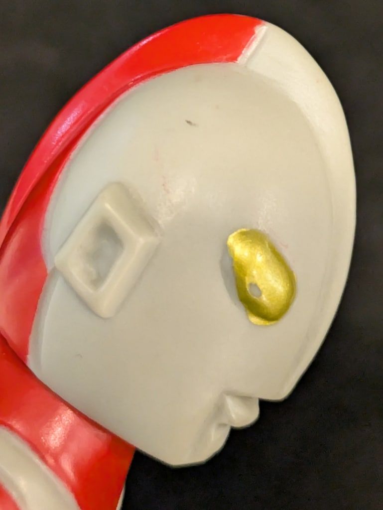 ウルトラマン グレー成型|赤ライン
